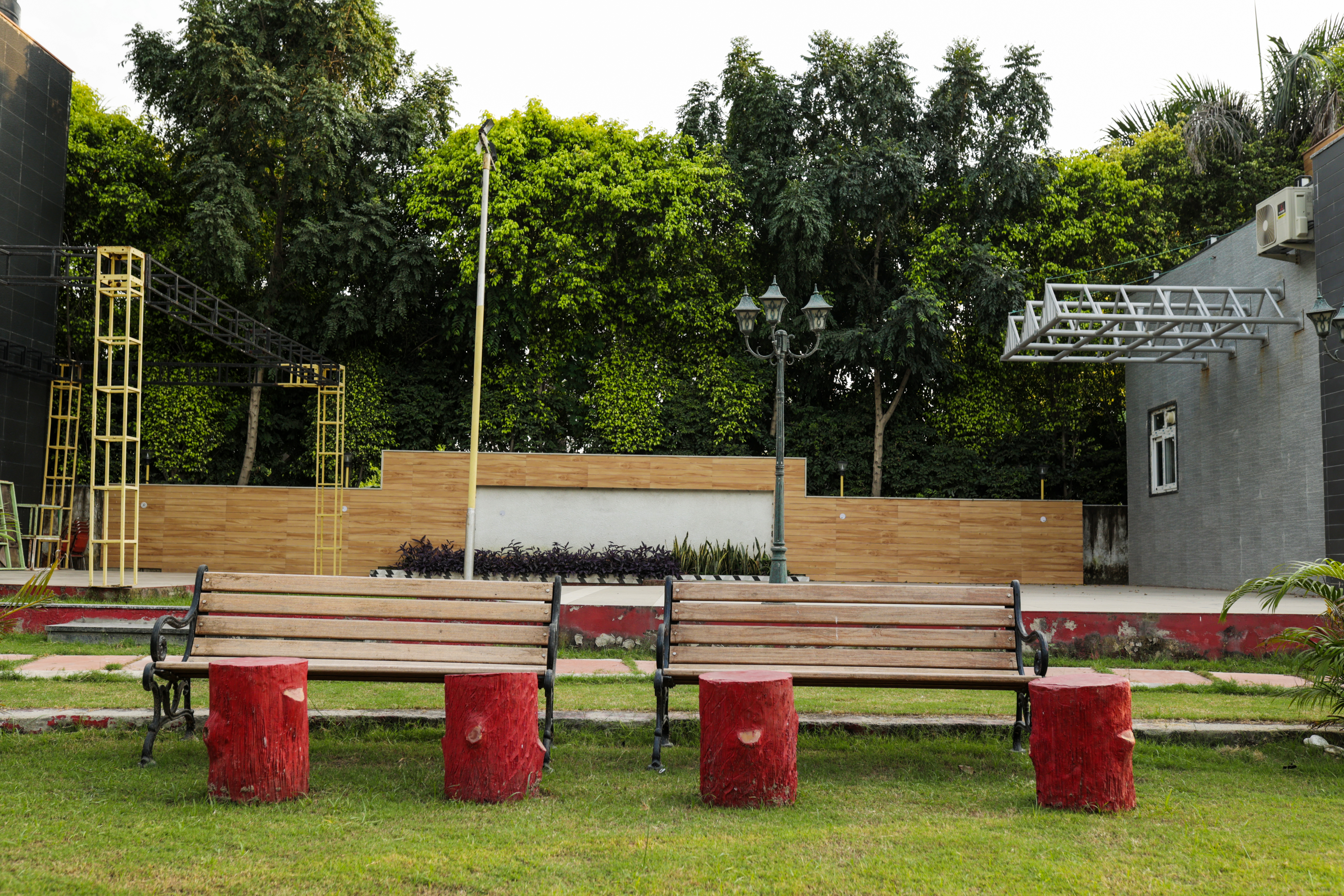 Main Lawn 6